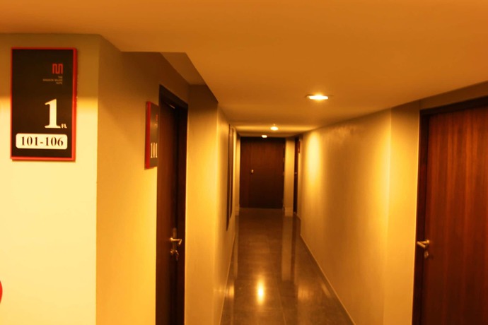 Imagen de los interiores del Hotel The Bangkok Major Suite. Foto 18