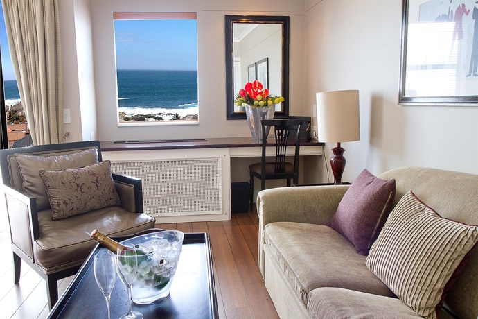 Imagen de los interiores del Hotel The Bantry Bay Aparthotel by Totalstay. Foto 6