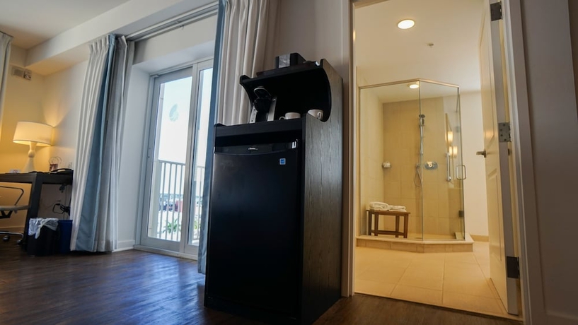 Imagen de la habitación del Hotel The Banyan Fort Myers, Tapestry Collection by Hilton. Foto 3