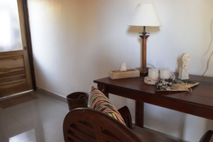 Imagen de la habitación del Hotel The Banyan Menjangan. Foto 2