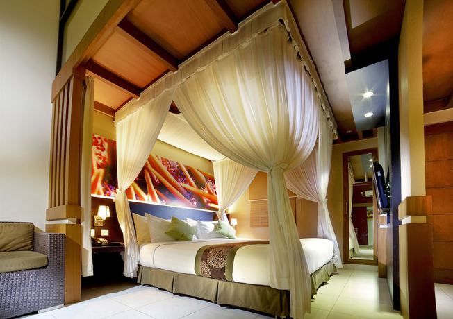 Imagen de la habitación del Hotel The Banyumas Villa. Foto 8