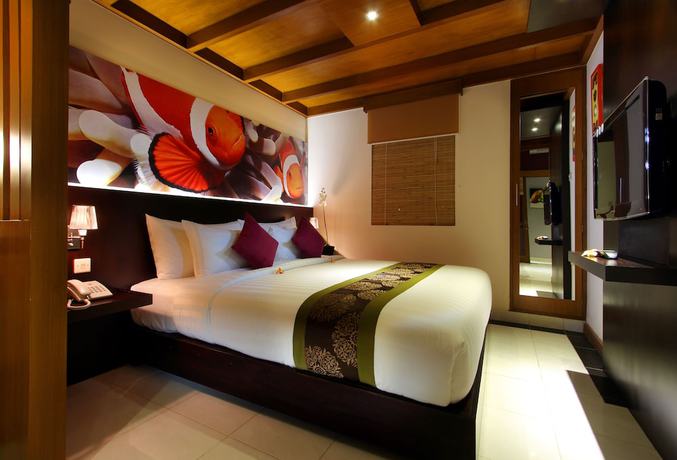 Imagen de la habitación del Hotel The Banyumas Villa. Foto 11