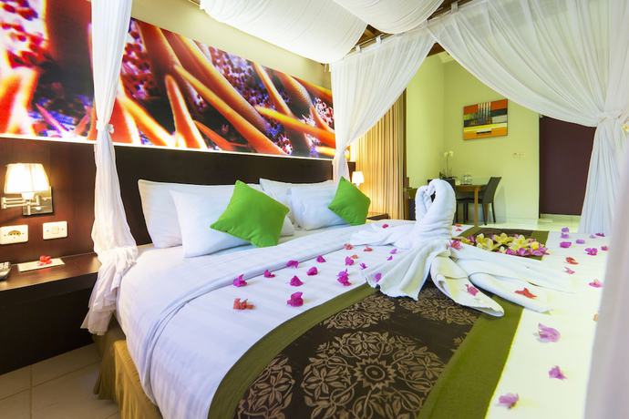 Imagen de la habitación del Hotel The Banyumas Villa. Foto 13