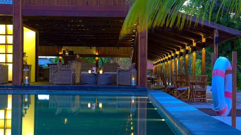 Imagen de la piscina del Hotel The Barefoot Eco. Foto 15