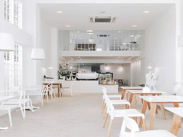 Imagen del bar/restaurante del Hotel The Barisotel By The Baristro. Foto 6