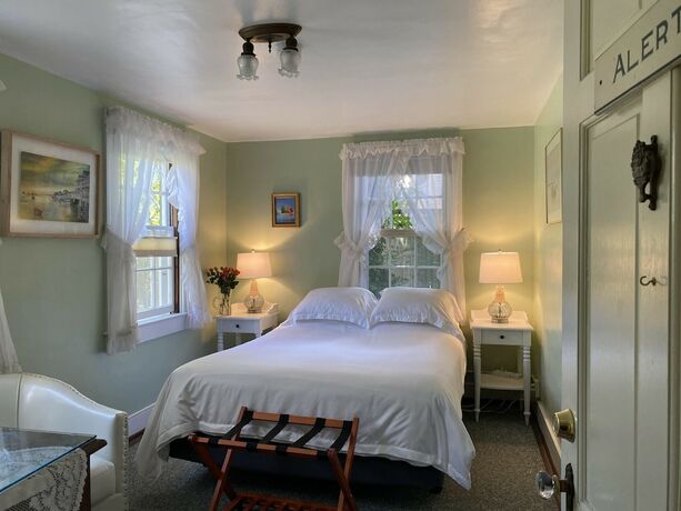 Imagen de la habitación del Hotel The Barnacle Inn. Foto 17