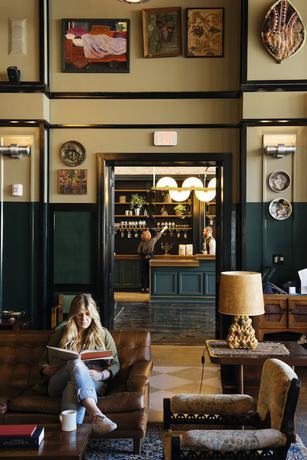 Imagen del bar/restaurante del Hotel The Barnett, part of JdV by Hyatt. Foto 3