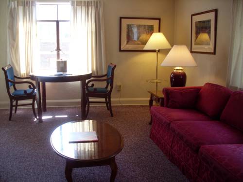Imagen de la habitación del Hotel The Baroness. Foto 12