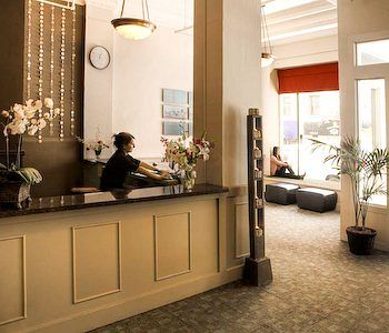 Imagen de los interiores del Hotel The Bartlett and Guesthouse. Foto 9