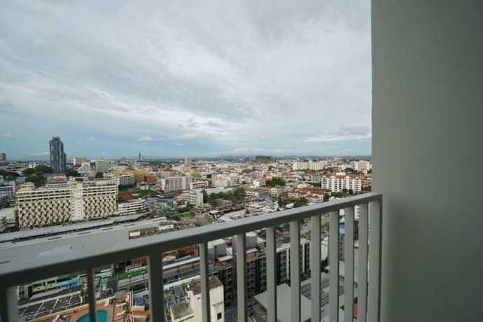 Imagen de la habitación del Hotel The Base Central Pattaya BY U Plus. Foto 6
