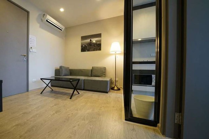 Imagen de la habitación del Hotel The Base Central Pattaya BY U Plus. Foto 9