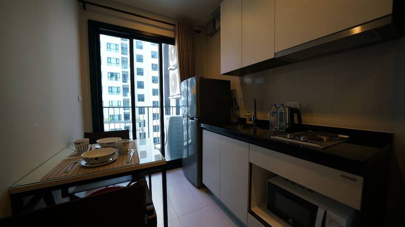 Imagen de la habitación del Hotel The Base Central Pattaya BY U Plus. Foto 13