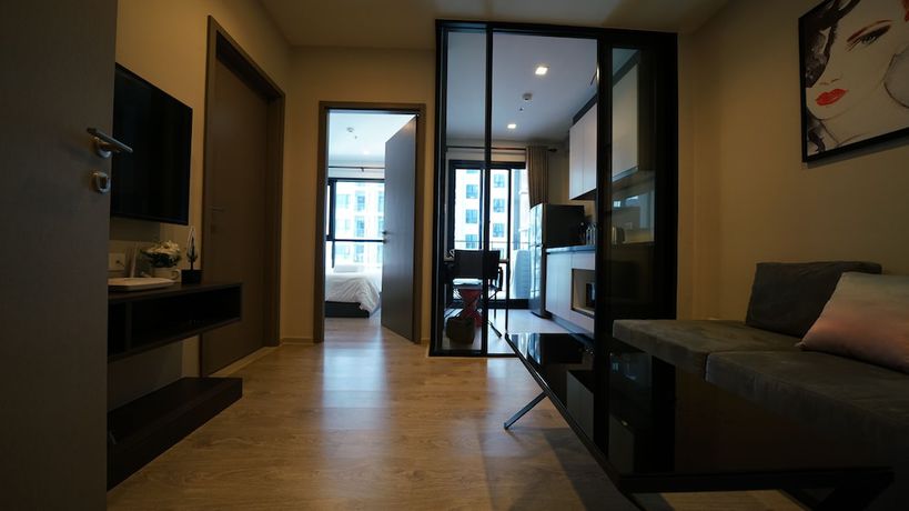 Imagen de la habitación del Hotel The Base Central Pattaya BY U Plus. Foto 17