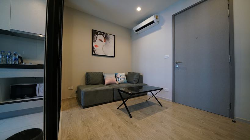 Imagen de la habitación del Hotel The Base Central Pattaya BY U Plus. Foto 18