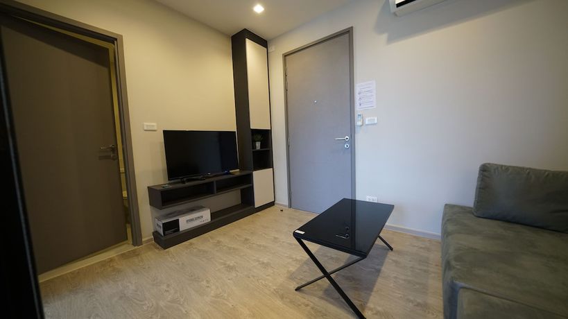 Imagen de la habitación del Hotel The Base Central Pattaya BY U Plus. Foto 21