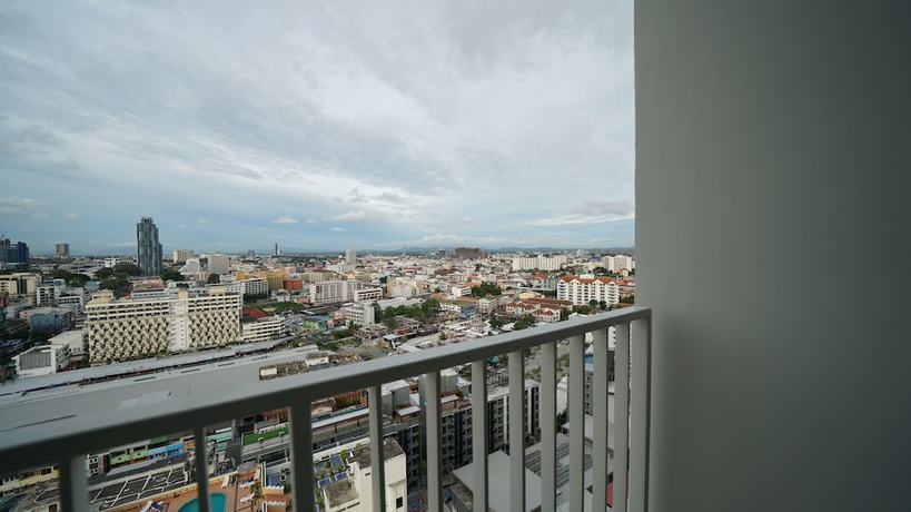 Imagen de la habitación del Hotel The Base Central Pattaya BY U Plus. Foto 28