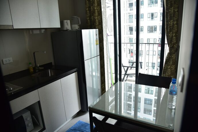 Imagen general del Hotel The Base Central Pattaya By Arawat. Foto 13