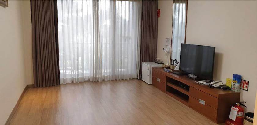 Imagen de la habitación del Hotel The Base. Foto 16