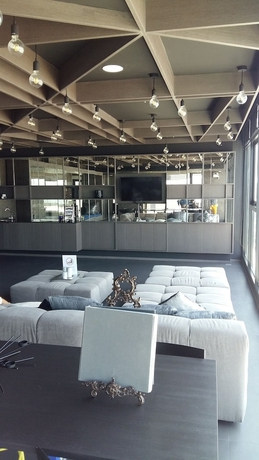 Imagen de los interiores del Hotel The Base Pattaya Horizon Inn. Foto 19