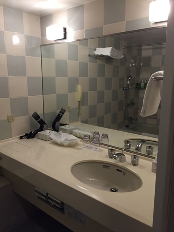 Imagen de la habitación del Hotel The Basics Fukuoka. Foto 6