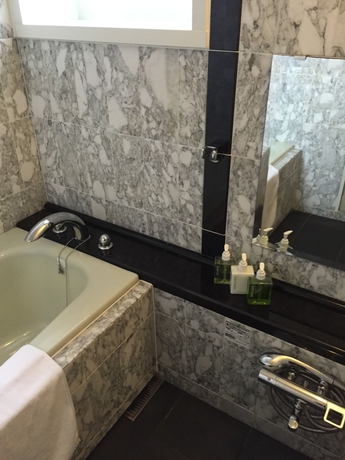 Imagen de la habitación del Hotel The Basics Fukuoka. Foto 16