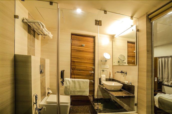 Imagen de la habitación del Hotel The Basil Park. Foto 11