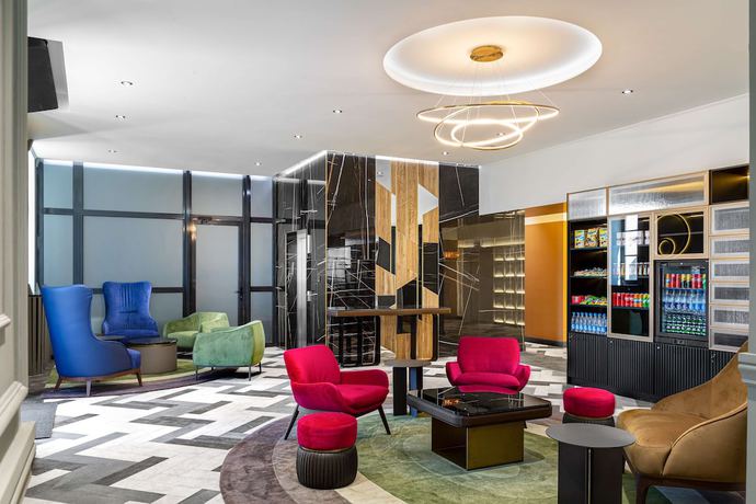 Imagen de los interiores del Hotel The Basilian Minsk, Curio Collection By Hilton. Foto 20