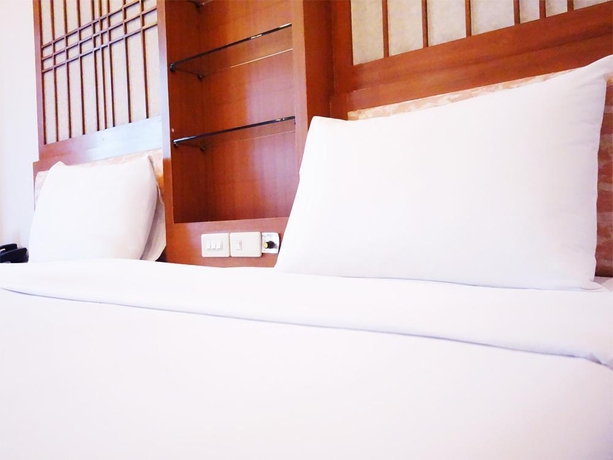 Imagen de la habitación del Hotel The Bavana Surawong Bangkok. Foto 3