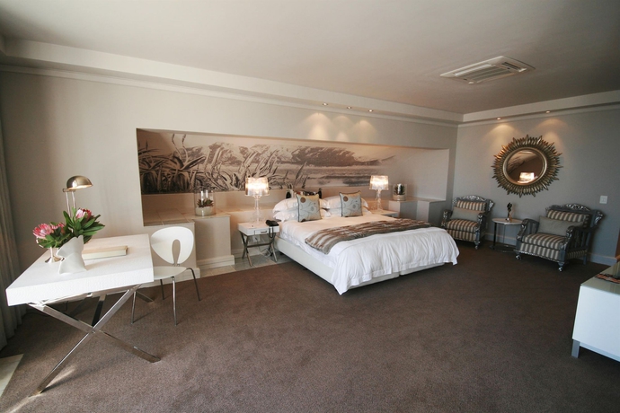 Imagen de la habitación del Hotel The Bay, Cape Town. Foto 5