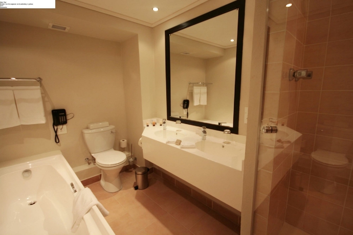 Imagen de la habitación del Hotel The Bay, Cape Town. Foto 10