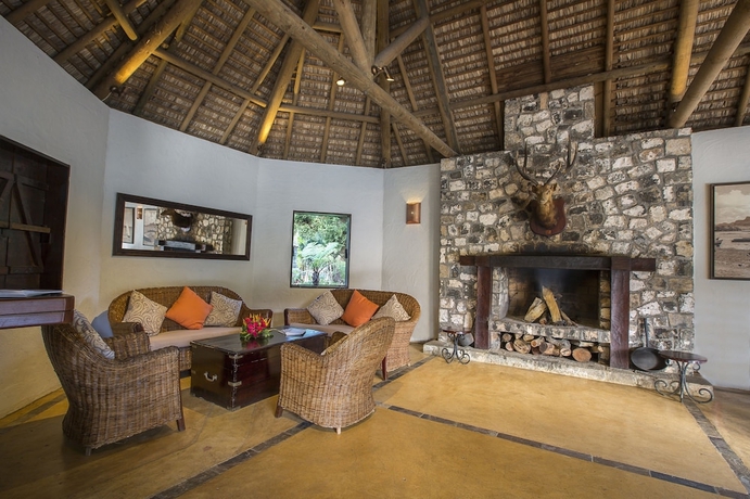 Imagen de los interiores del Hotel The Bay Club at Anahita. Foto 18