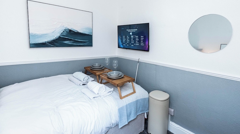 Imagen de la habitación del Hotel The Bay by Guestz. Foto 2