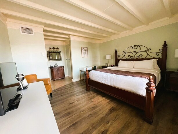Imagen de la habitación del Hotel The Bayfront Inn. Foto 8