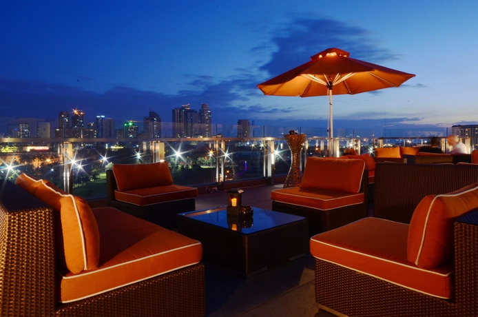 Imagen del bar/restaurante del Hotel The Bayleaf Intramuros. Foto 7