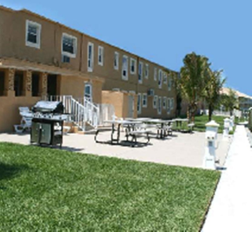 Imagen general del Hotel The Bayside Inn and Marina. Foto 3