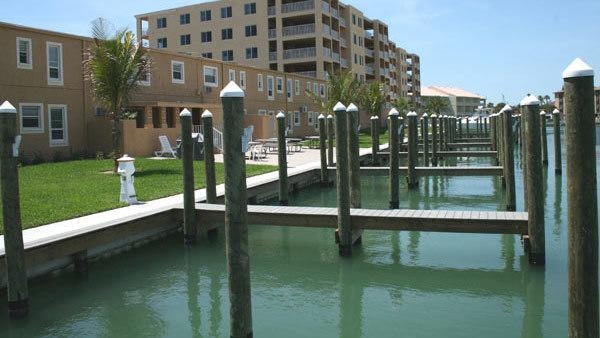 Imagen general del Hotel The Bayside Inn and Marina. Foto 4