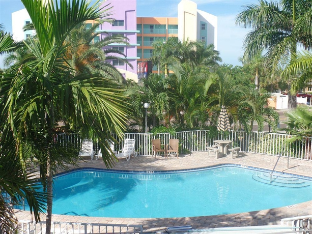 Imagen general del Hotel The Bayside Inn and Marina. Foto 6