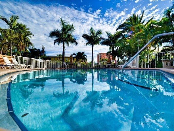 Imagen general del Hotel The Bayside Inn and Marina. Foto 13