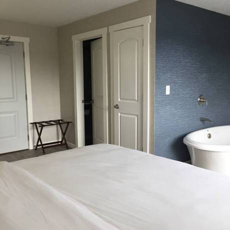 Imagen de la habitación del Hotel The Baywatch Resort. Foto 1