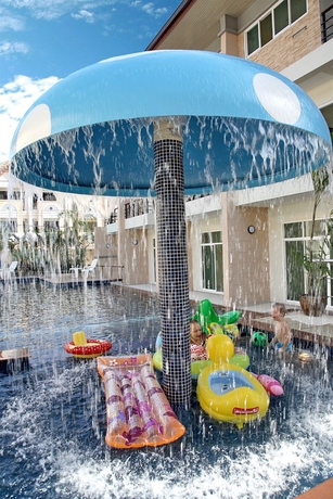 Imagen de la piscina del Hotel The Beach Boutique House. Foto 8