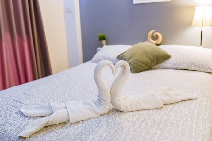 Imagen de la habitación del Hotel The Beach Cha Am Residence. Foto 15