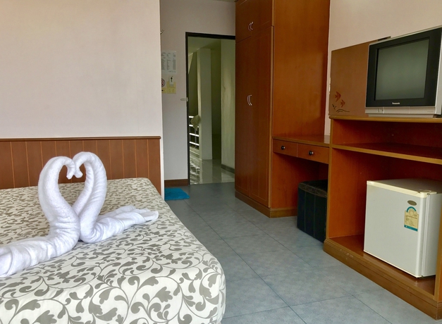 Imagen de la habitación del Hotel The Beach Cha Am Suite. Foto 4