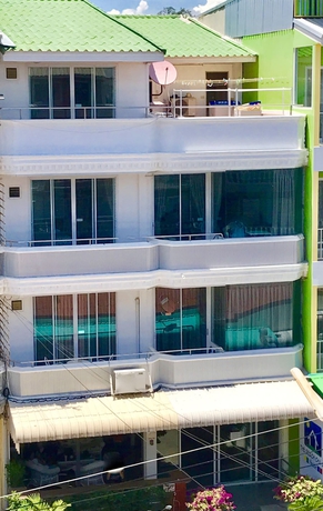 Imagen general del Hotel The Beach Cha Am Suite. Foto 1
