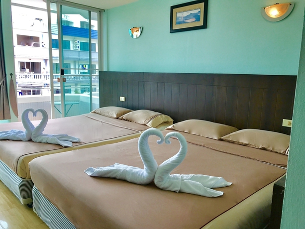 Imagen de la habitación del Hotel The Beach Cha Am Suite. Foto 15