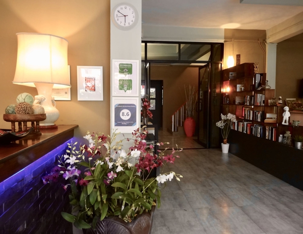 Imagen de los interiores del Hotel The Beach Cha Am Suites. Foto 13