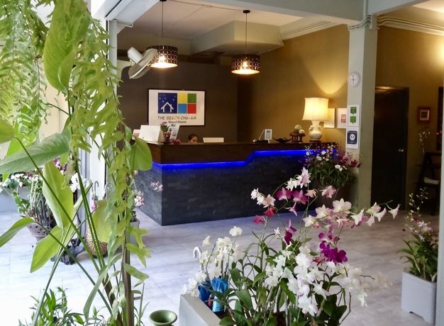 Imagen de los interiores del Hotel The Beach Cha Am Suites. Foto 16