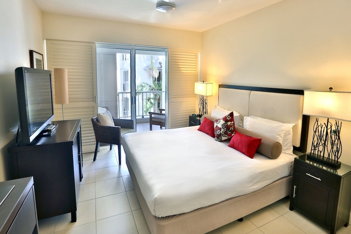 Imagen de la habitación del Hotel The Beach Club Luxury Private Apartments. Foto 8