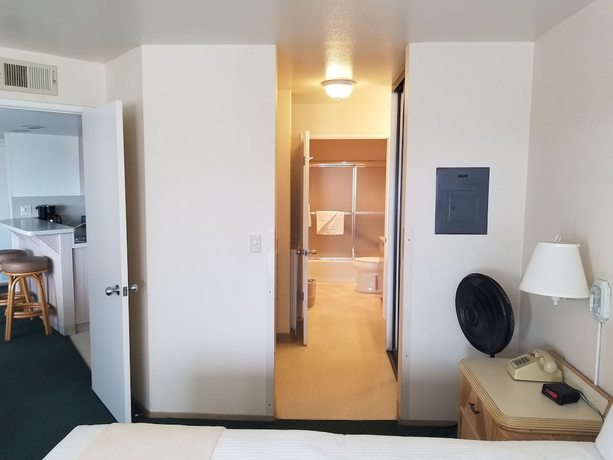 Imagen de la habitación del Hotel The Beach Cottages. Foto 6