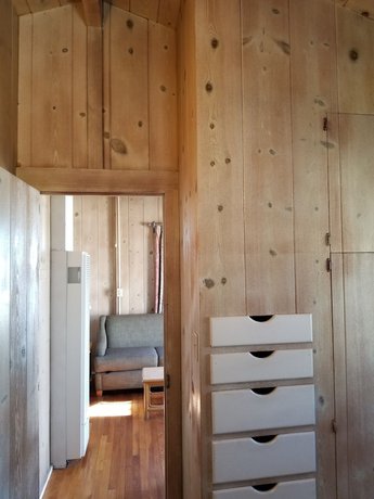 Imagen de la habitación del Hotel The Beach Cottages. Foto 16