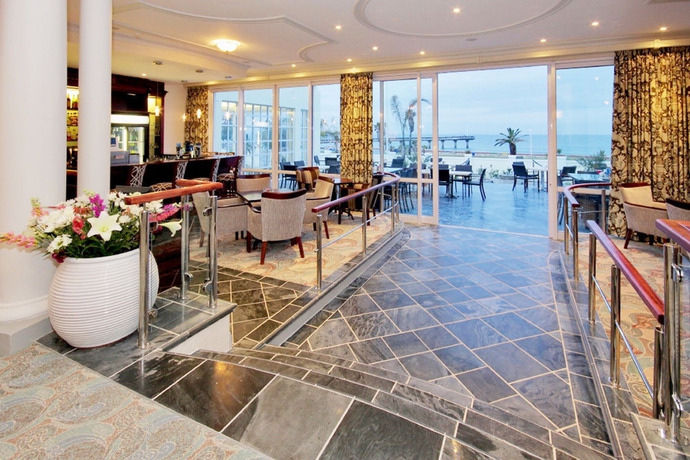 Imagen de los interiores del Hotel The Beach. Foto 10